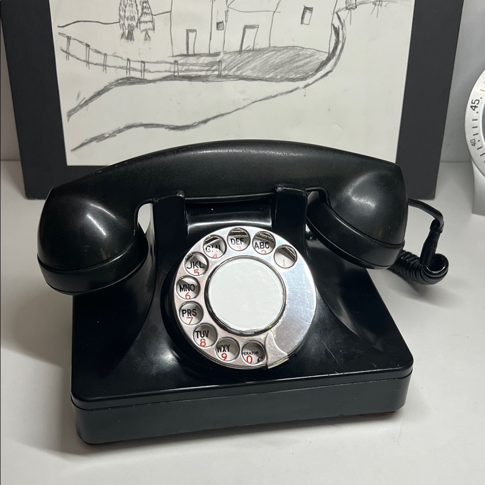 Vintage 1930’s  Western Electric Telephone Model 302